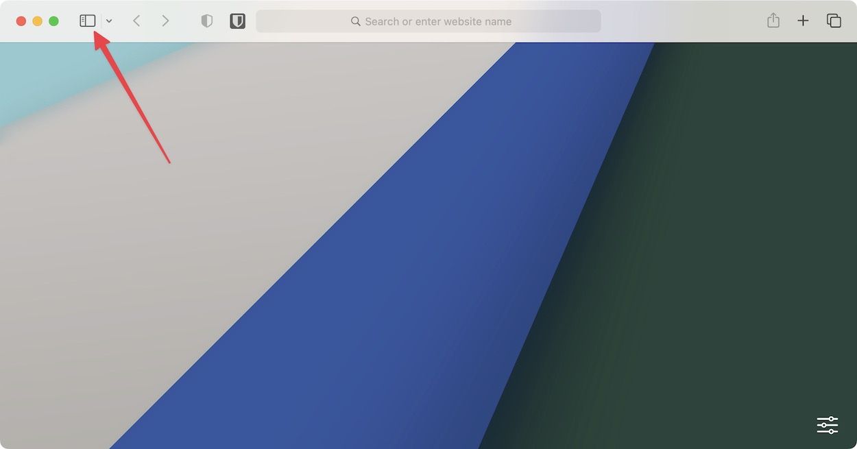 Safari showing Sidebar button