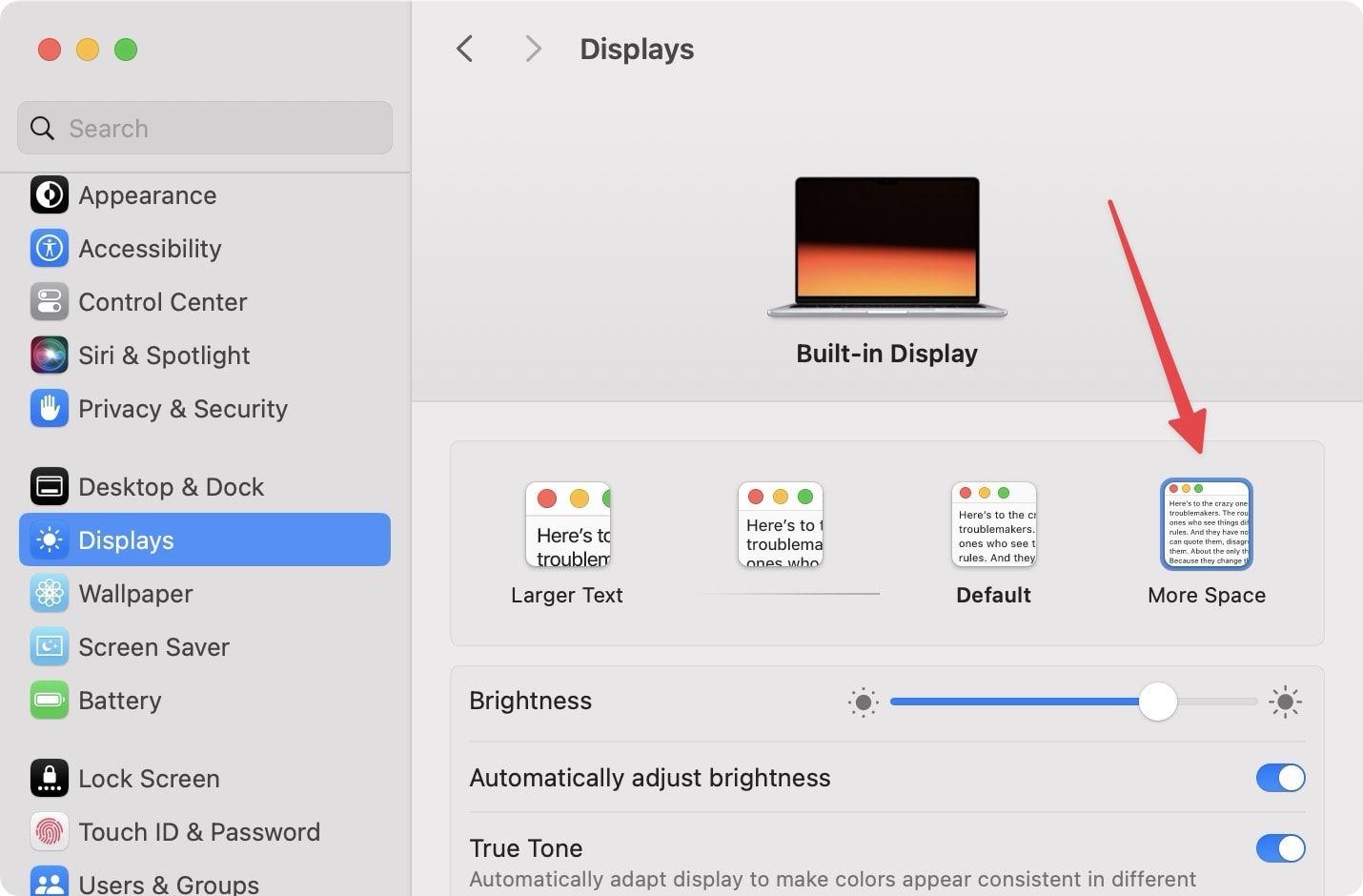 More space settings in MacBook Pro display