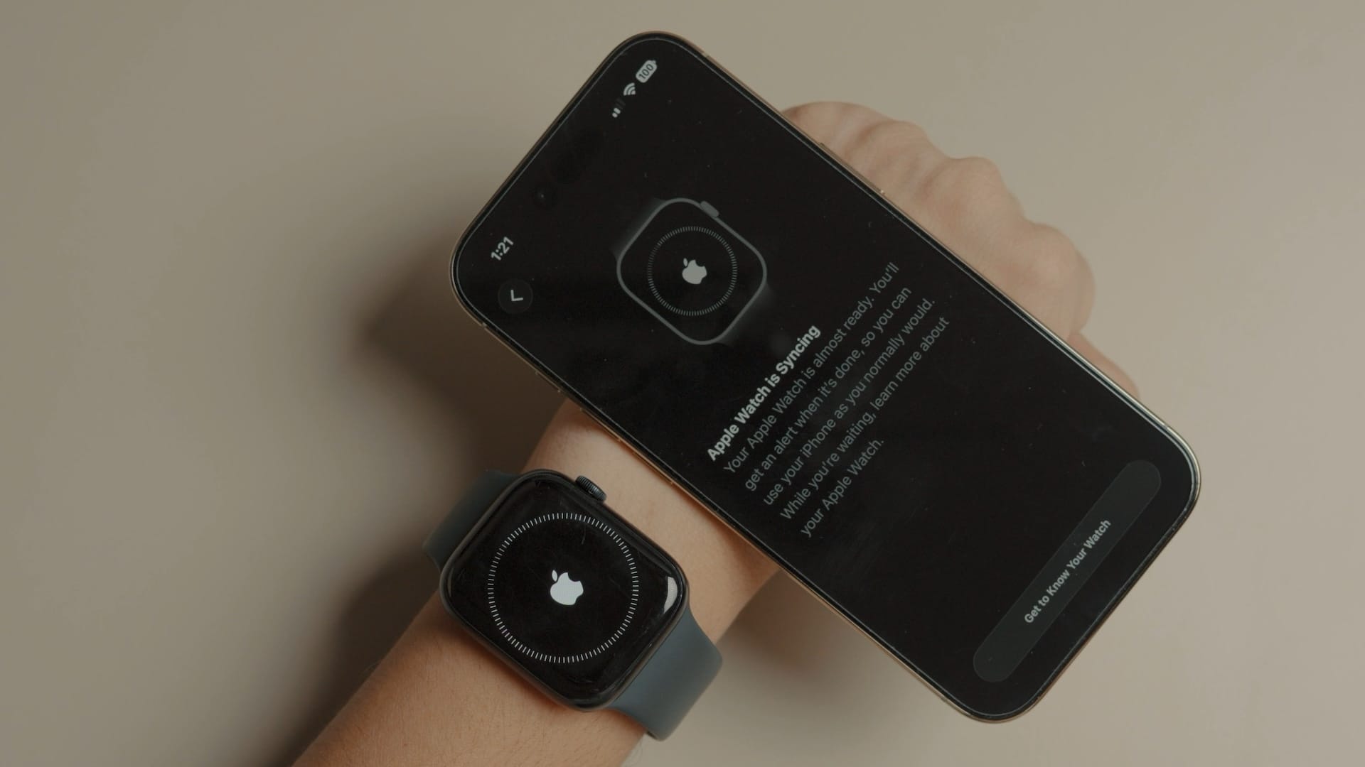 Apple Watch syncing screen