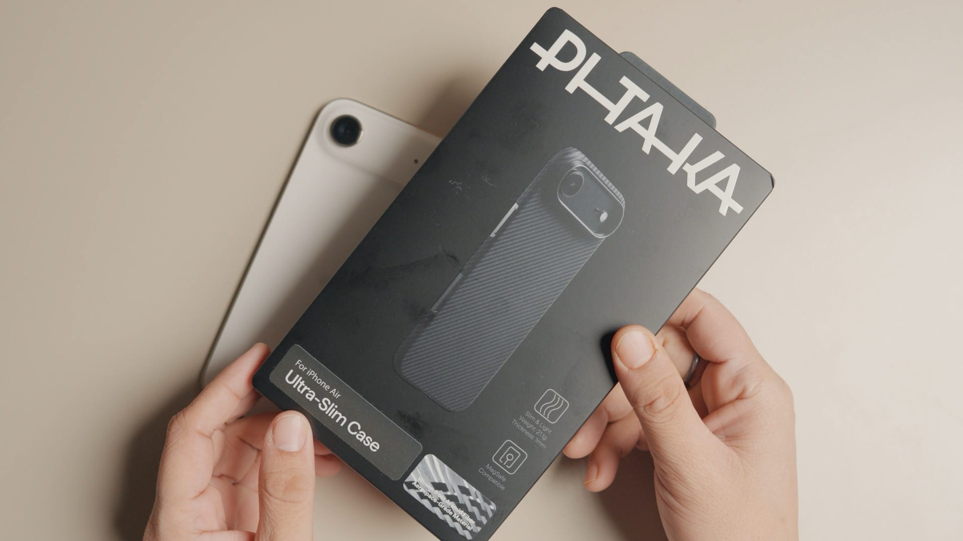 PITAKA iPhone AIr Box