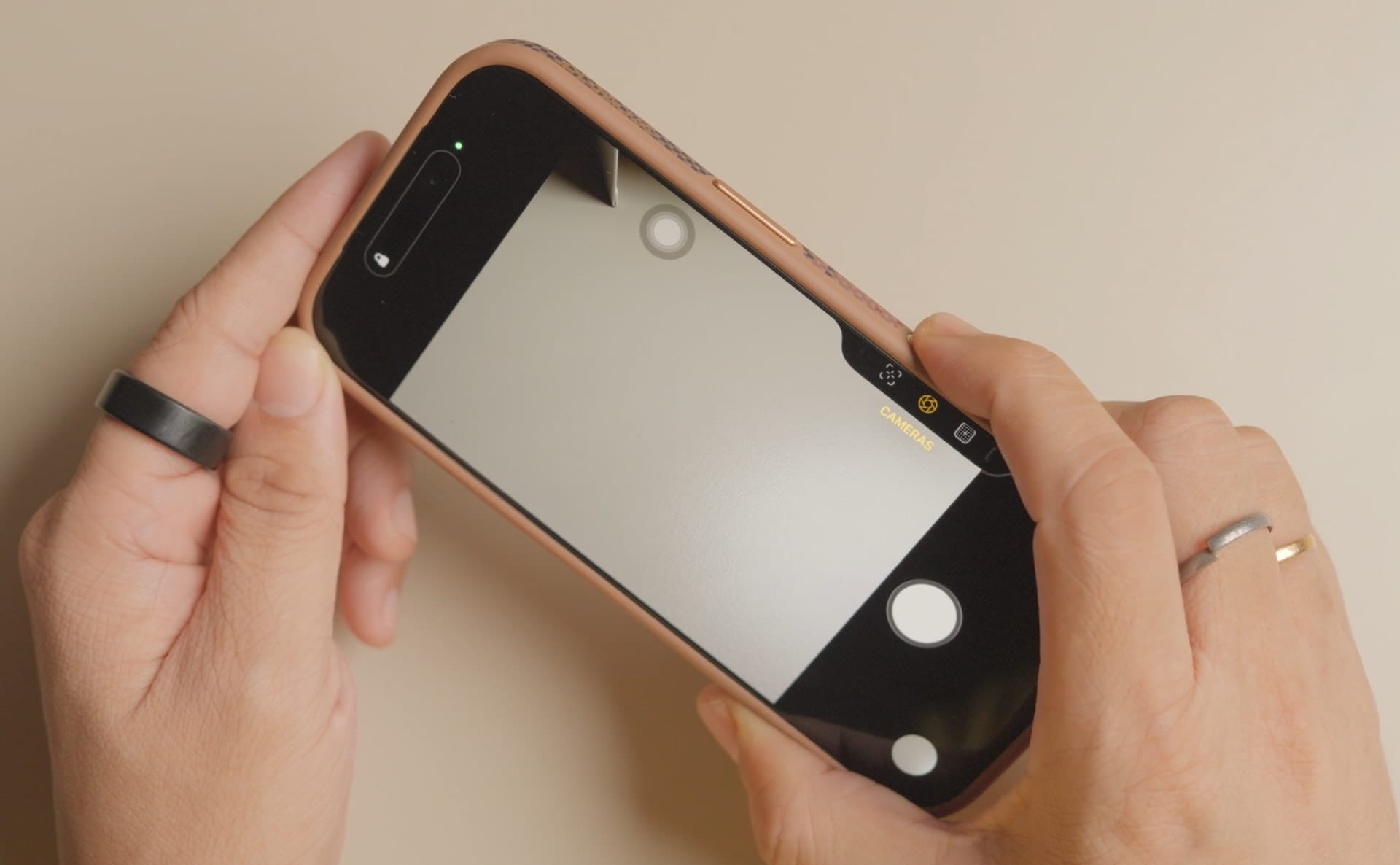 PITAKA Aramid UltraGuard Case camera control button