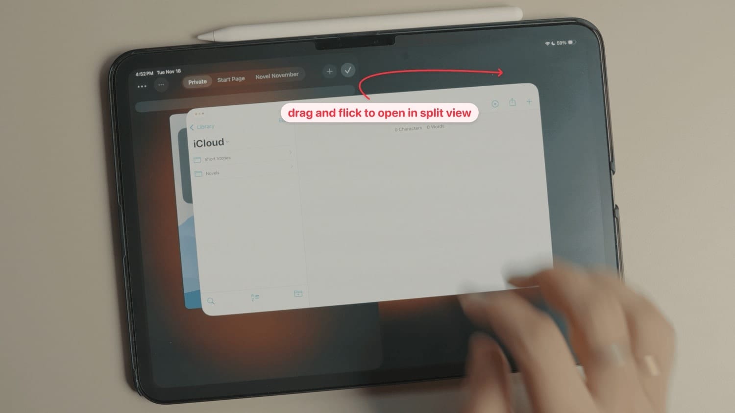 dragn and flick to open the windowed app in split view