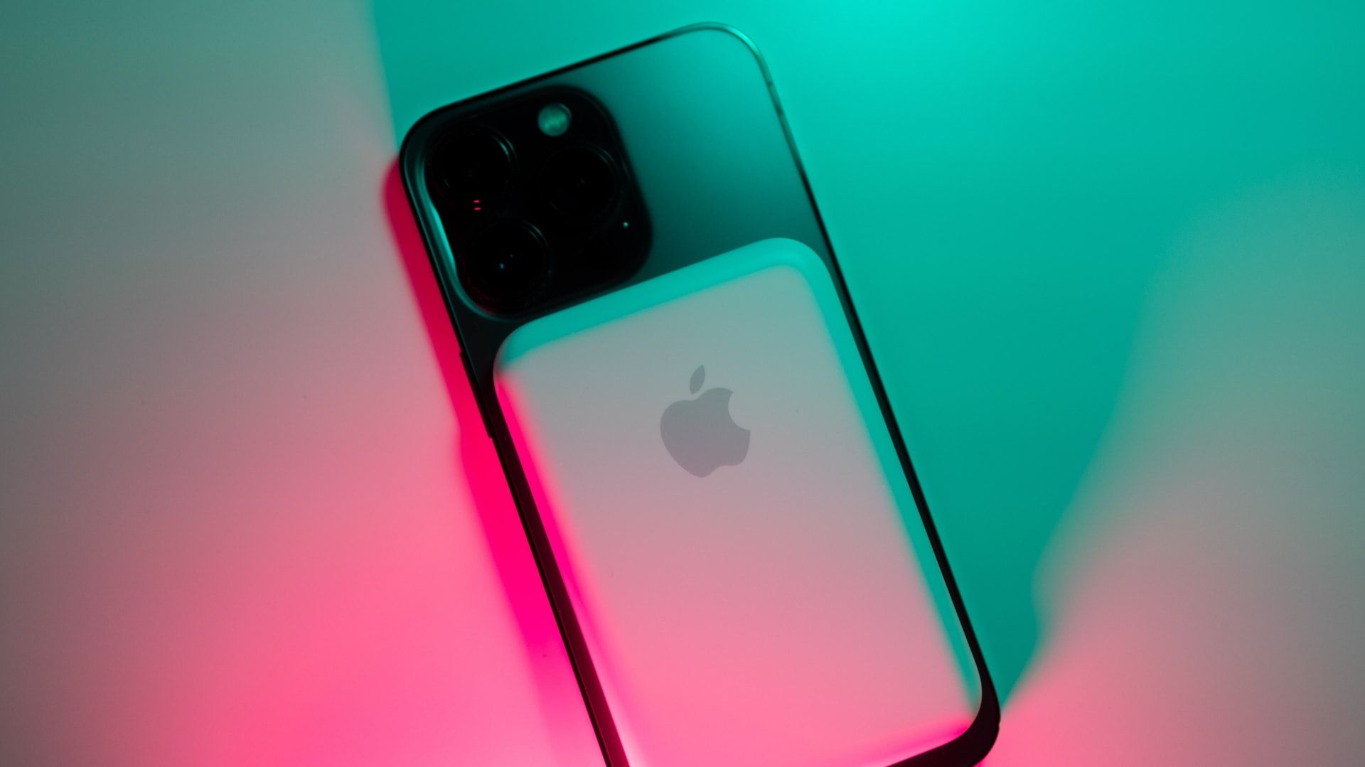 5 Best MagSafe Battery Packs for iPhone 15 Series appsntips