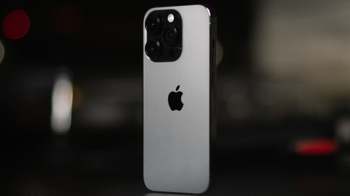 Photo of iPhone 14 Pro Max with bokeh effect